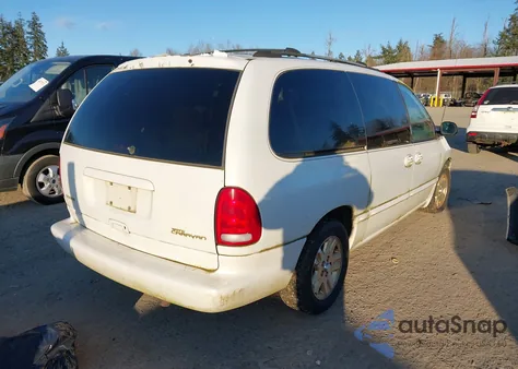 1996 Dodge Grand Caravan Le/Es z USA, uszkodzony, nr VIN 1B4GP54LXTB371278